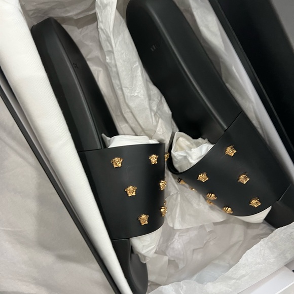 Versace mens slides - Picture 7 of 16